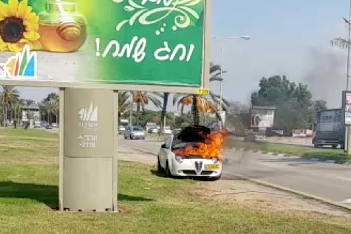 וידאו: צפו ברכב הבוער בשד׳ בני ברית