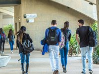 רוב הסטודנטים: "לומדים כל הלילה לבחינות"